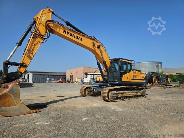 Excavadora de cadenas HYUNDAI HX 330 L