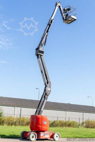 Mafsallı teleskopik çalışma platformu Manitou AETJ 150