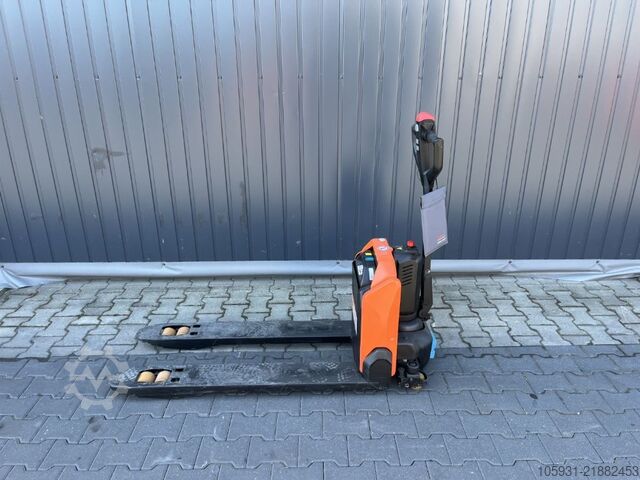 Porta-paletes manual BT LHE130