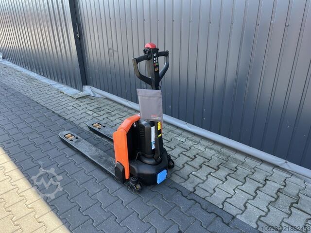 Porta-paletes manual BT LHE130