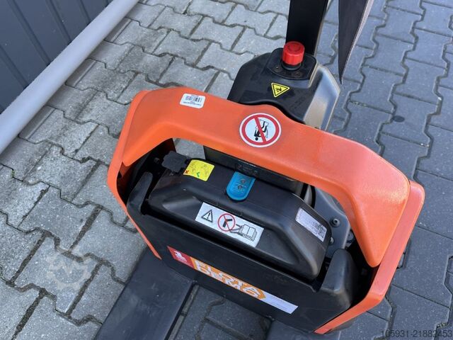 Porta-paletes manual BT LHE130