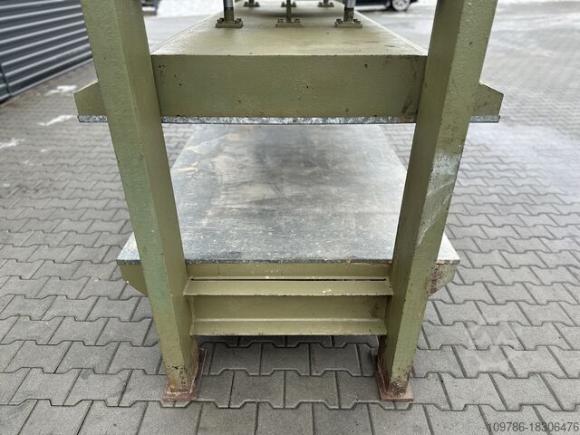 BAIONI Etagenpresse 2500x1200 mm BAIONI 2500x1200 mm