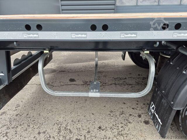 Pritschen-Sattelauflieger Lecitrailer PLATEAU TWISTLOCKS