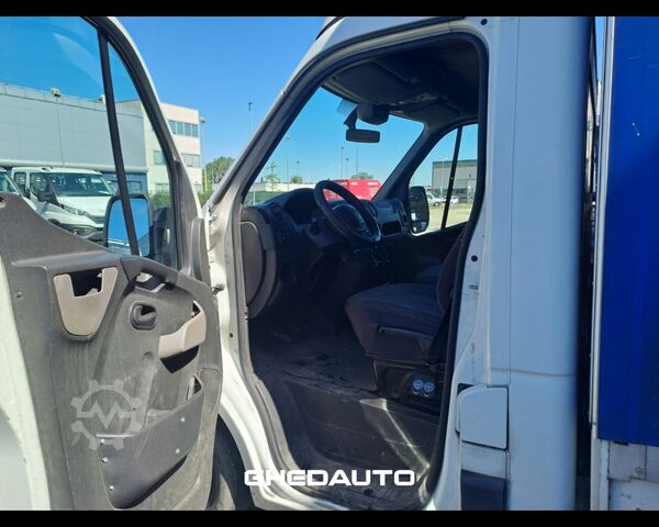 Minibus RENAULT V.I. Renaul master cassone con centina fissa
