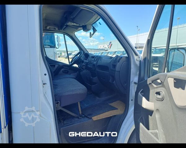 Minibus RENAULT V.I. Renaul master cassone con centina fissa