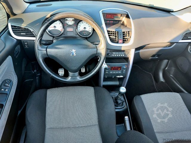 Bestelwagen PEUGEOT 207 CC Cabrio-Coupe -Klimaautomatik-JBL
