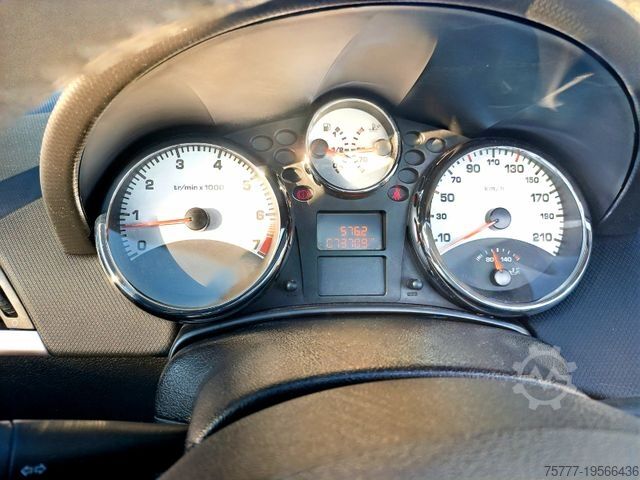 Bestelwagen PEUGEOT 207 CC Cabrio-Coupe -Klimaautomatik-JBL