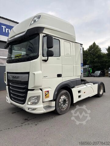 Standard traktor DAF XF SUPER SPACE CAB ZF INTARDER, different locat...