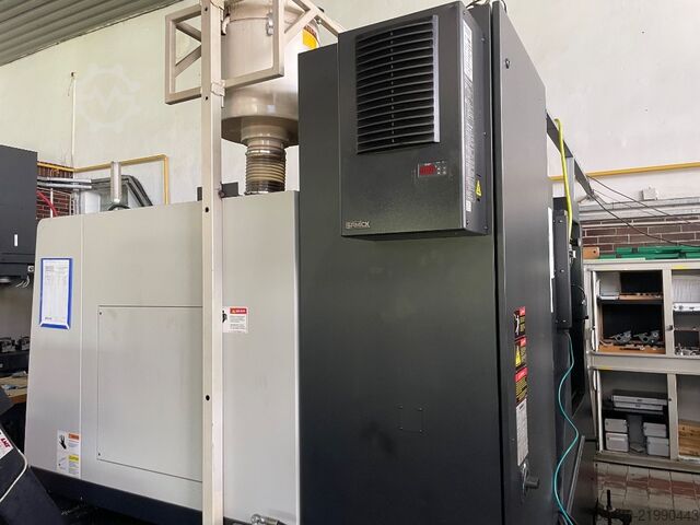 Centro de maquinação vertical DOOSAN DNM 5700