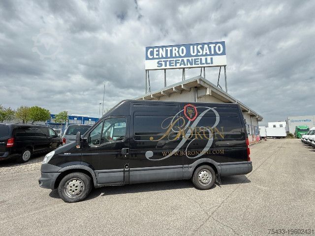 Panel van IVECO DAILY 35S17L V/P