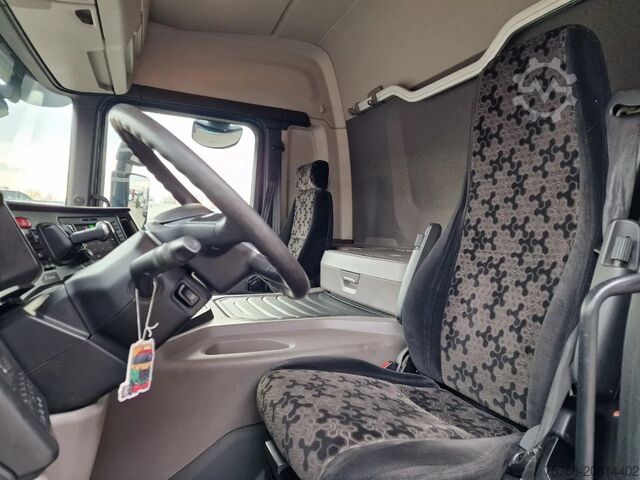 Schiebeplane Scania P370 4x2 Tautliner 4x2 - Loadlift - Full air - ...