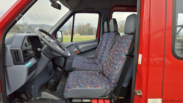 Kleinbus Mercedes-Benz Sprinter 312D 4X4