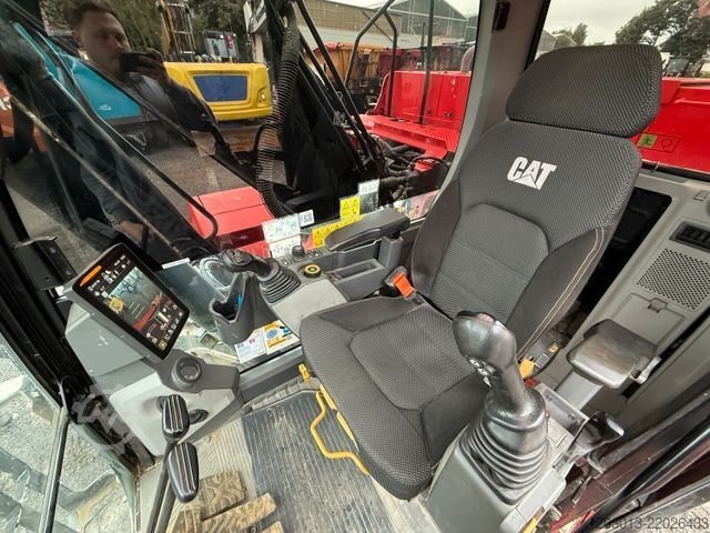 Rupsgraver CATERPILLAR 320 Kettenbagger 22,1 Ton *8.100 H