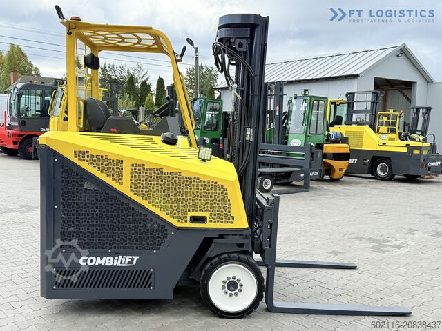 Stivuitor cu patru direcții Combilift CB4000 TRIPLEX 5200 FREE-LIFT POSITIONER