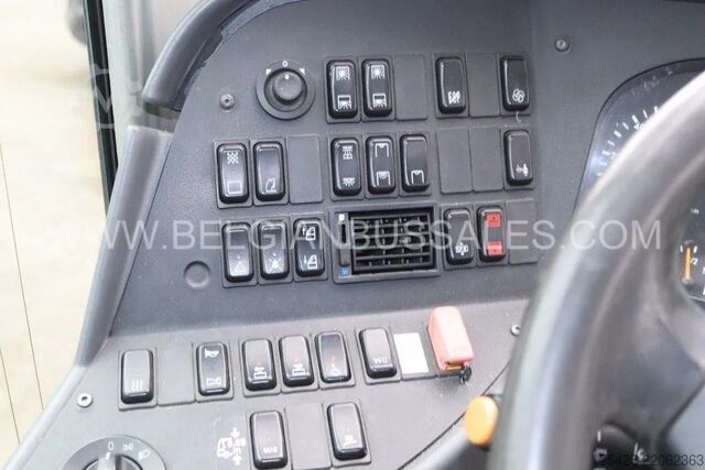 Autokar Mercedes-Benz Tourismo 16RHD M2 / Lift / USB / Full Options