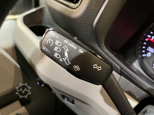 Furgão de painéis Volkswagen Crafter 35 2.0 TDI L3H3 140 PK Automaat / Euro ...
