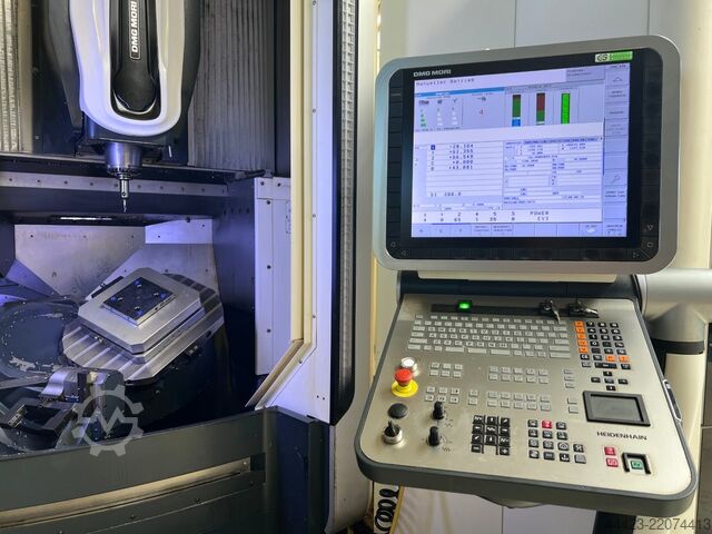 Machining centar sa 5 osovina DMG MORI DMU 60 eVo + PH 150
