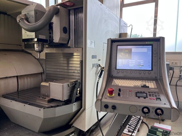 Machining centar sa 3 ose Deckel Maho DMU 60 T