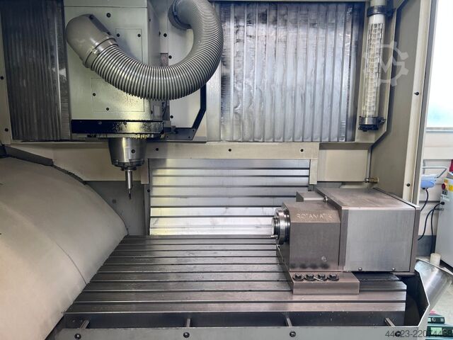 Machining centar sa 3 ose Deckel Maho DMU 60 T