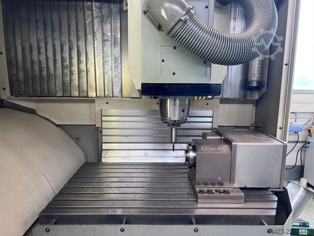 Machining centar sa 3 ose Deckel Maho DMU 60 T