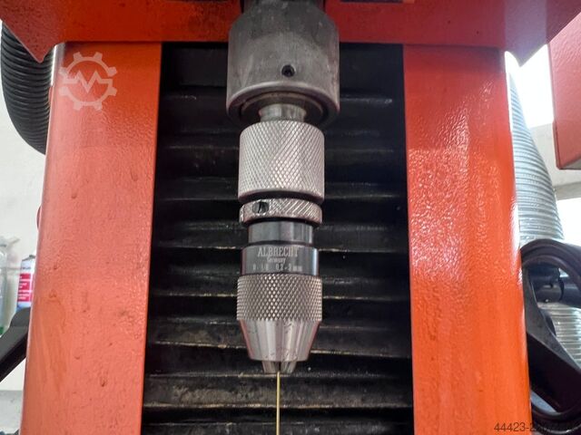 Hlubinná elektroerozivní obráběcí stroj (EDM) +GF+ AgieCharmilles Drill 20
