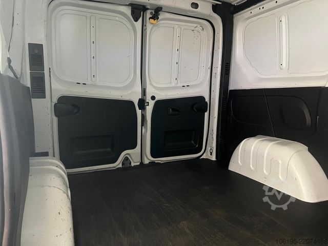 Bestelwagen RENAULT Trafic 1,6 dCi Kasten*Garantie*Klima*AHK*