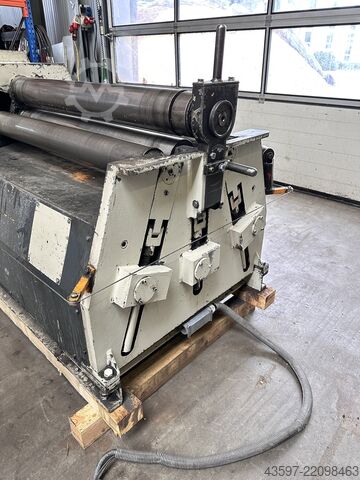 Motorlu 4 merdaneli dairesel bükme makinesi Sahinler 4RM 10-130 HRC