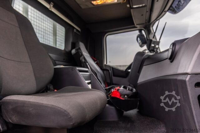 Rakodóplatform RENAULT C 380 DXI+Palfinger 26 T/m+5EXT.