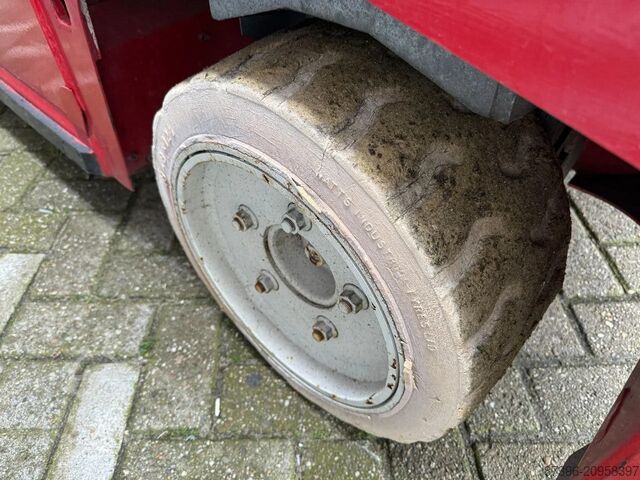 Sakselevator Liftlux PB Lift S171-12E hoogwerker Schaarhoogwerker