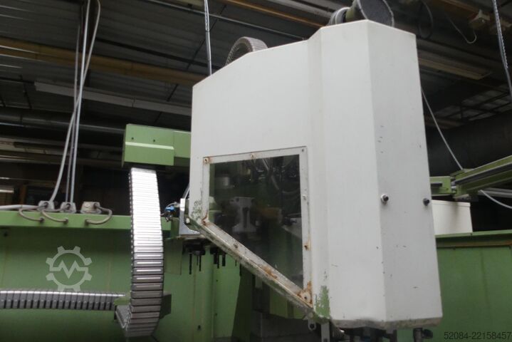 Vertikalt bearbetningscenter Chiron FZ16L CN
