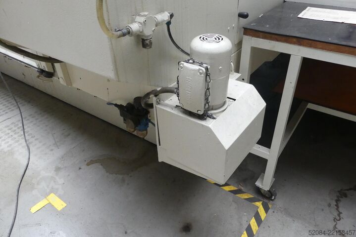 Vertikalt bearbetningscenter Chiron FZ16L CN