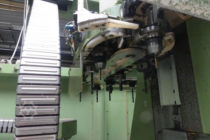 Vertikalt bearbetningscenter Chiron FZ16L CN