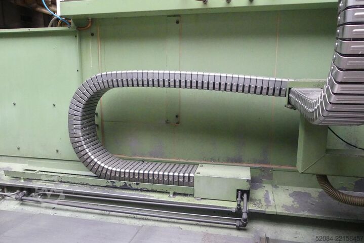 Vertikalt bearbetningscenter Chiron FZ16L CN