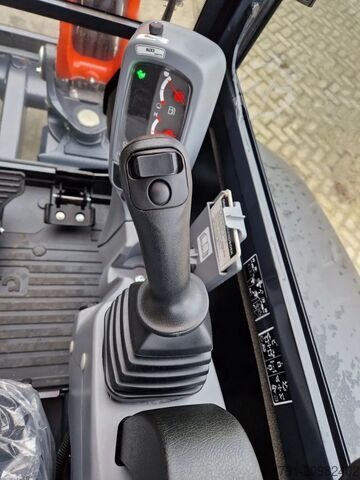 Mini-pelle Kubota KX027-4 Hi-spec (NIEUW)