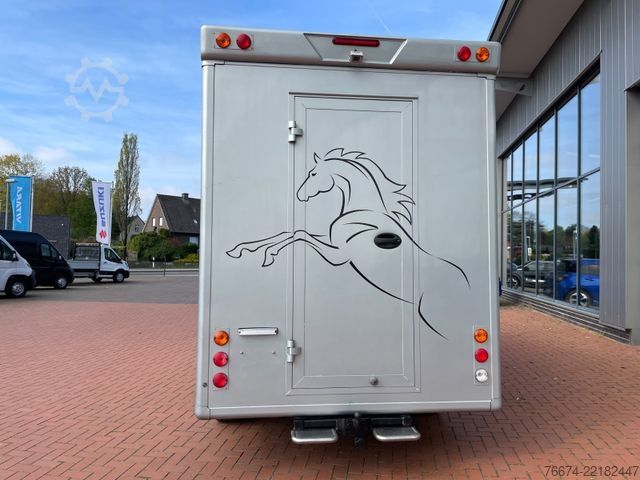 Veetransporter OPEL Movano 3.0 Pferdetr. Klima,AHK,Luftfederung
