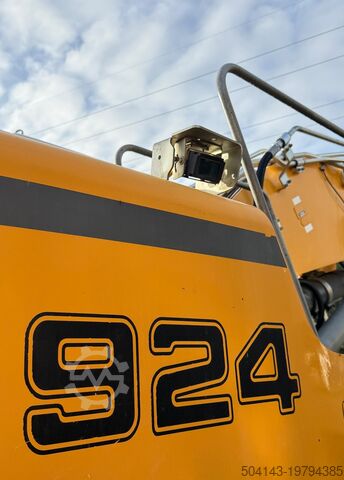Crawler excavators Liebherr R924 SLC