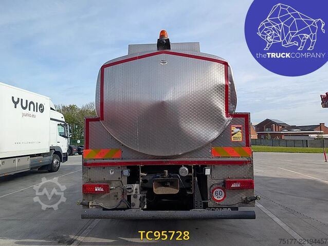 Tanker Scania P 450