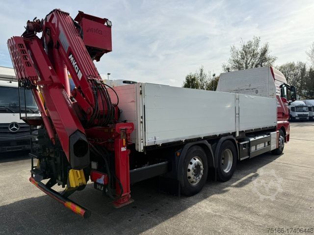 Düz kasa kamyon MAN TGX 26.500 Pr. 6,8m KRAN MGK HLK 195*INTARDER