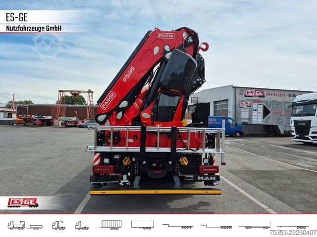 Platós teherautó MAN TGX 26.480 6x2-4 LL CH mit Fassi F545RA.2.26