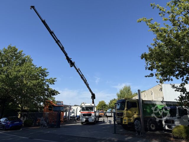 Φορτηγό με επίπεδη καρότσα MAN TGX 26.480 6X2 Hiab 422 + Jib + Winde
