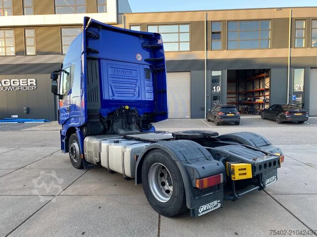 Standaard-SZM Iveco Stralis 460 / 2x Tank / Automatic