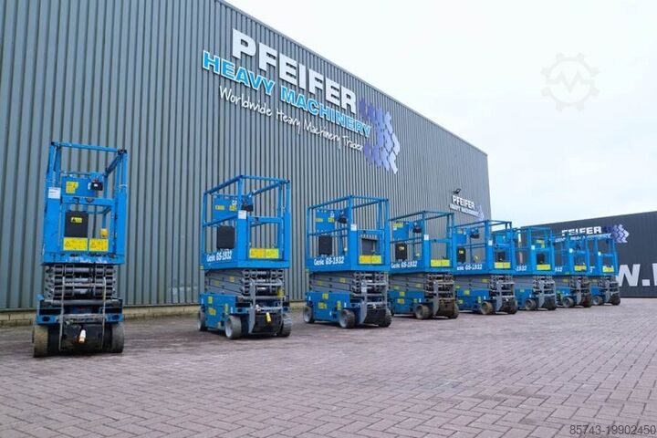 Ascensor cu foarfecă Genie GS1932 Electric, Working Height 7.8 m, 227kg Capac