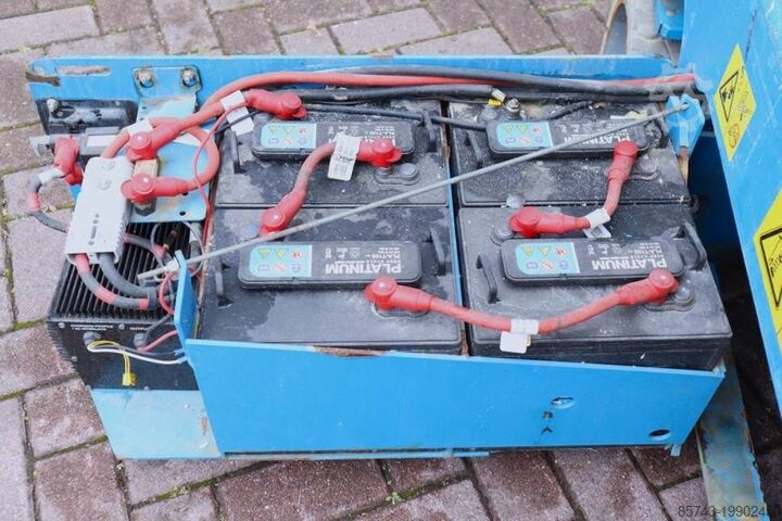 Ascensor cu foarfecă Genie GS1932 Electric, Working Height 7.8 m, 227kg Capac