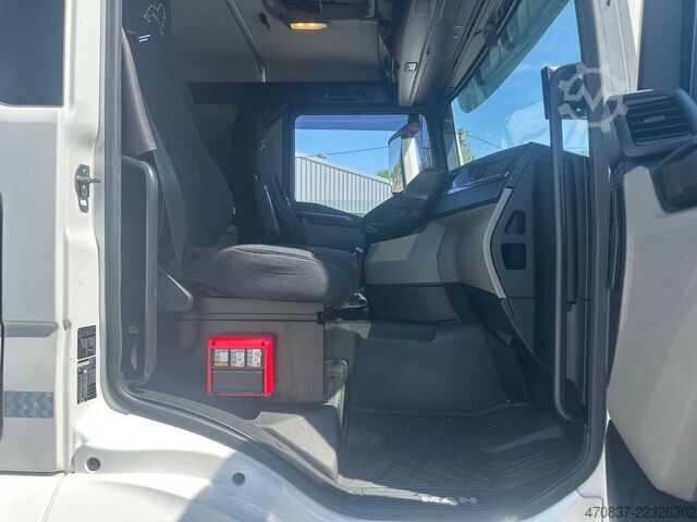 Camion plateau MAN TGX 26.470 6x2  Palfinger PK 18500 Funk + Hänger
