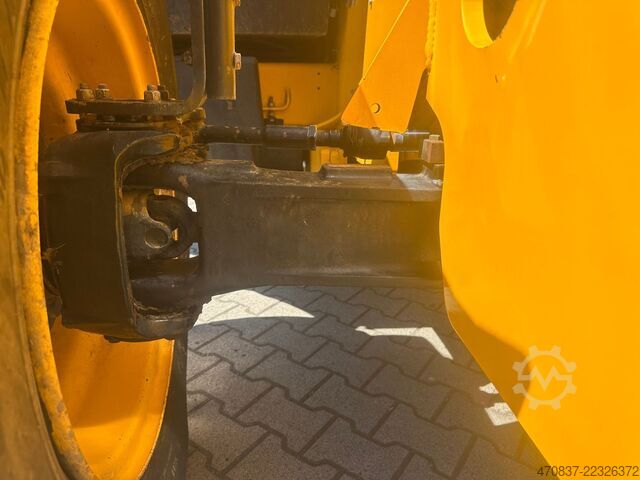 Verreiker JCB 541-70 Wastemaster / 4x4x4 / Klima