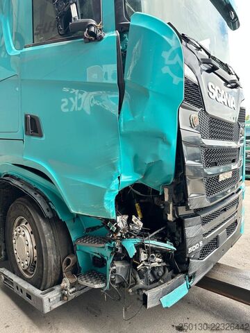 Camión para ganado SCANIA S500 4x2 LL 3.Stock Finkl Viehwagen *unfall*