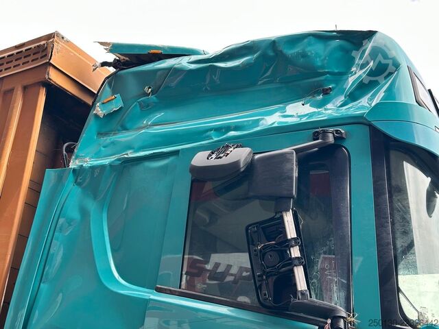 Camión para ganado SCANIA S500 4x2 LL 3.Stock Finkl Viehwagen *unfall*