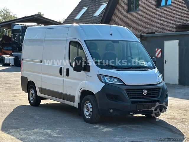 Furgoneta de caja alta FIAT Ducato Kasten 35 140 L2H2 Sortimo Fahrzeugregal
