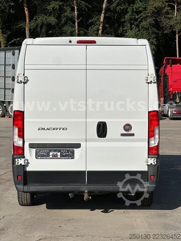 Furgoneta de caja alta FIAT Ducato Kasten 35 140 L2H2 Sortimo Fahrzeugregal
