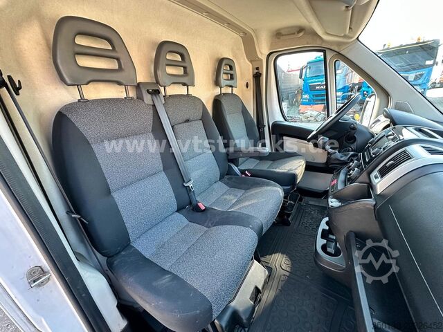Furgoneta de caja alta FIAT Ducato Kasten 35 140 L2H2 Sortimo Fahrzeugregal
